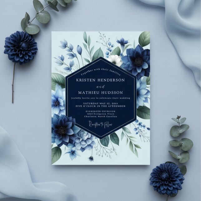 Tiefblaue florale Eleganz Hochzeit Einladung (Von Creator hochgeladen)