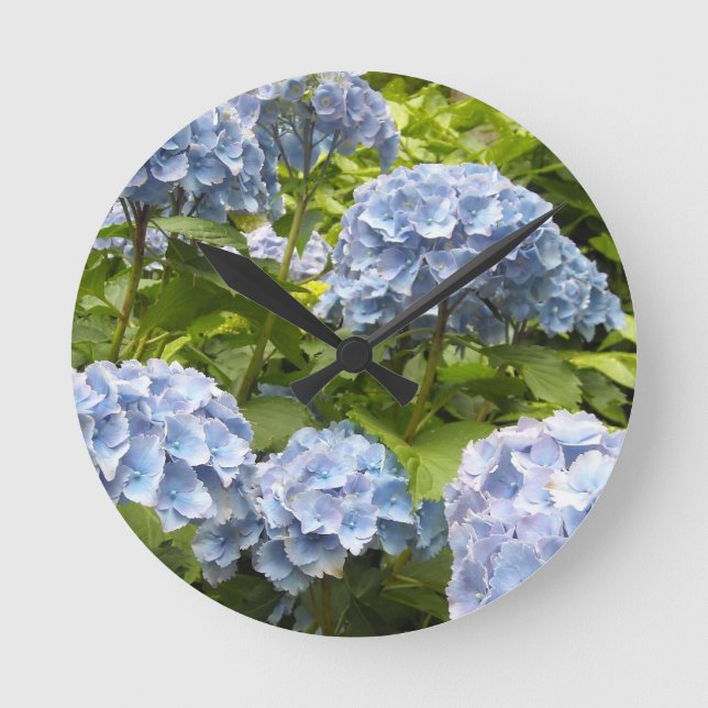 Tiefe blaue Hydrangeas Runde Wanduhr (Vorderseite)