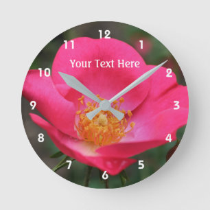 Tiefrosa blühende Rose Blume Runde Wanduhr