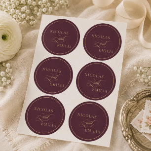 Tiefrote elegante Gold-Kalligrafie-Hochzeit Runder Aufkleber