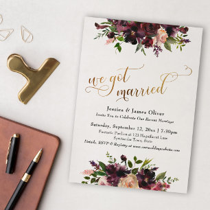 Tiefrotes Burgunderrot Floral & Gold Wir haben geh Einladung