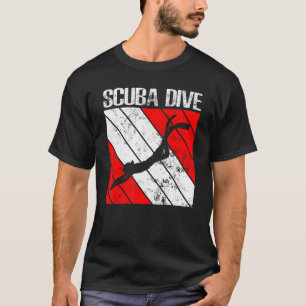 Tiefseetauchen Scuba Diver Down Flag Vintages Tauc T-Shirt