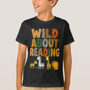 Tierdruck lese ein Buch Charakter Kinder wild darü T-Shirt