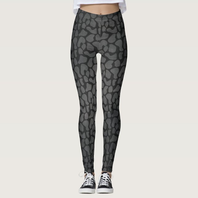 Tierisches Muster, graue Giraffenfelder auf schwar Leggings (Vorderseite)