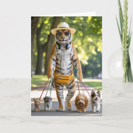 Tiger führt den Hund aus Karte