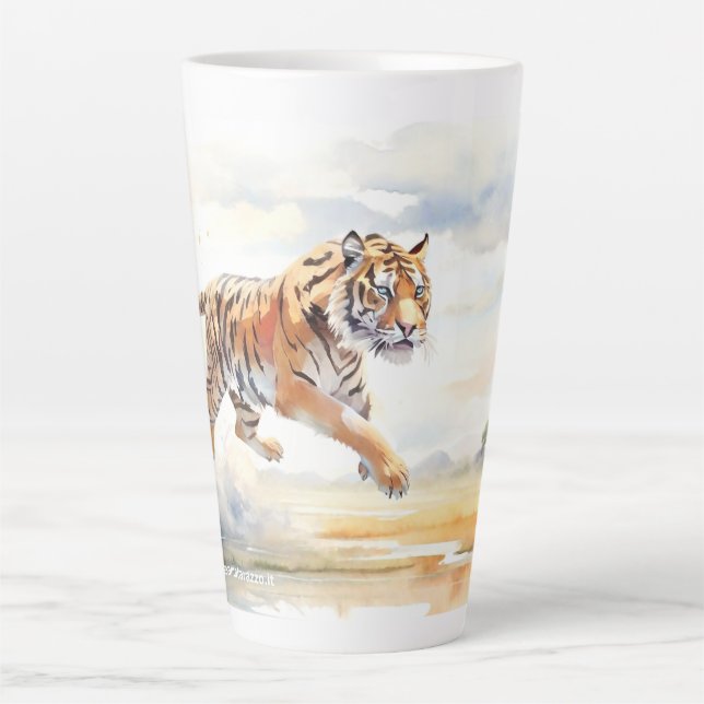Tiger in Aktion Milchtasse (Vorderseite)