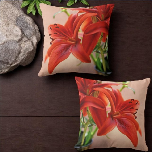 Tiger Lily Nah Up Fotograf Kissen (front and back lily photograph pillow cover design)