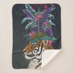 Tiger mit tropischem Headpiece Sherpadecke