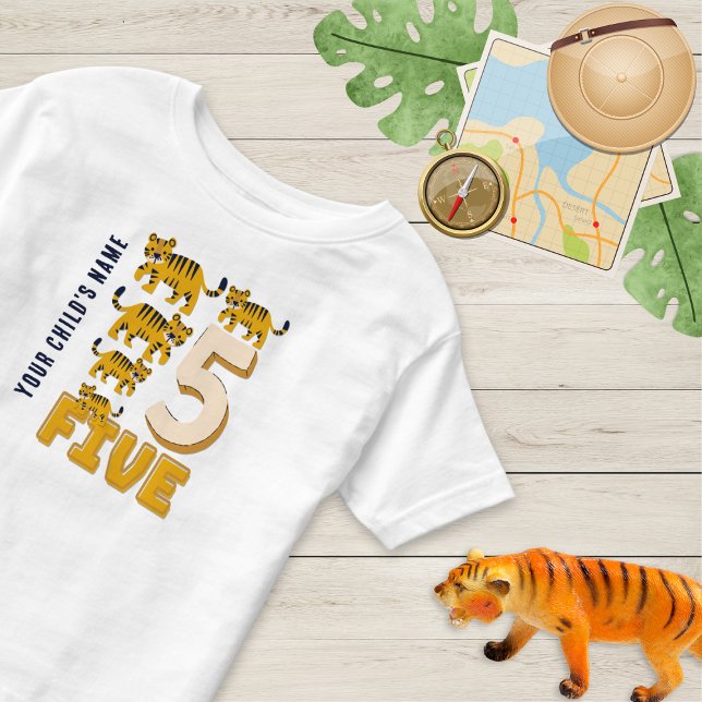 Tiger Nummer fünf Niedlich Personalisiert Kleinkind T-shirt (Von Creator hochgeladen)