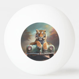 Tiger sitzt auf einem Sportwagen  Tischtennisball