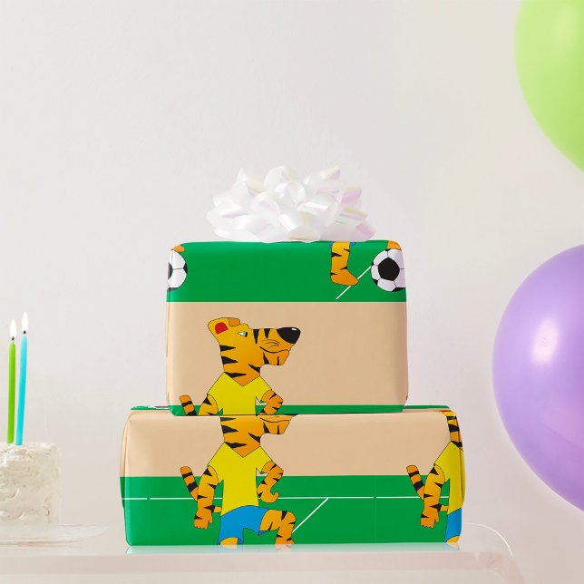 Tiger spielt Fußball Geschenkpapier (Von Creator hochgeladen)