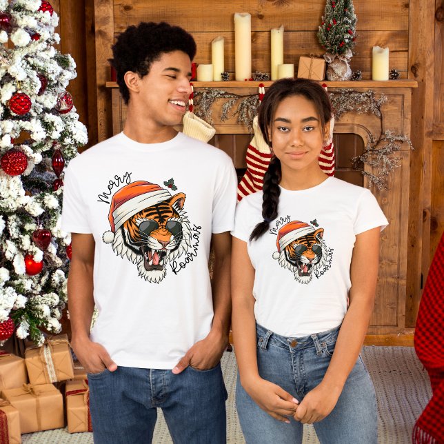 Tiger-T-Shirt | Merry Roarmas | Weihnachts-T - Shi T-Shirt (Von Creator hochgeladen)