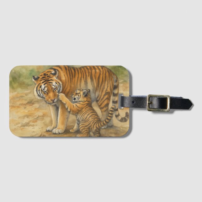 Tiger-Tenderness - Eltern und Küken im Wald Gepäckanhänger (Vorderseite (Horizontal))