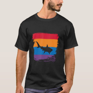 Tigerhaie-Schatten-Silhouette mit farbenfroher Fla T-Shirt