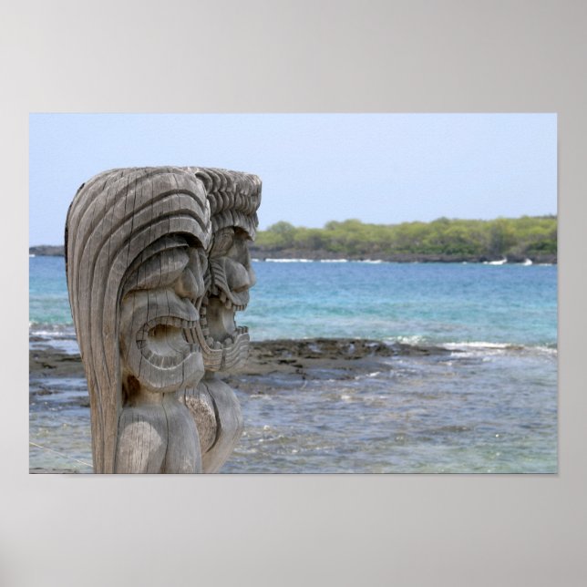 Tiki Guardians in Kona, Hawaii - Print Poster (Vorne)
