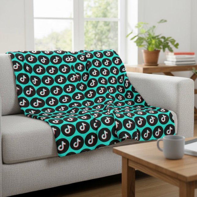 TikTok Fleece Blanket (Von Creator hochgeladen)