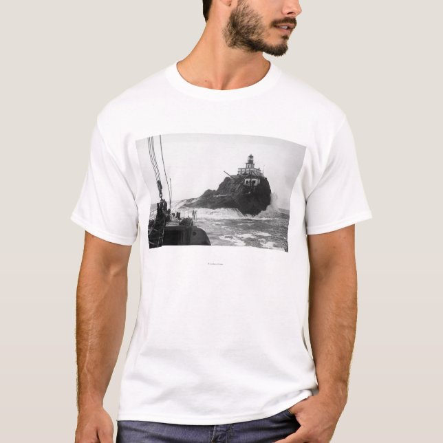 Tillamook, Oregon-Leuchtturm vom Schiff Photograp T-Shirt (Vorderseite)