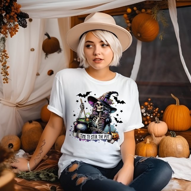 Time to Stir the Pot Halloween T-Shirt (Von Creator hochgeladen)