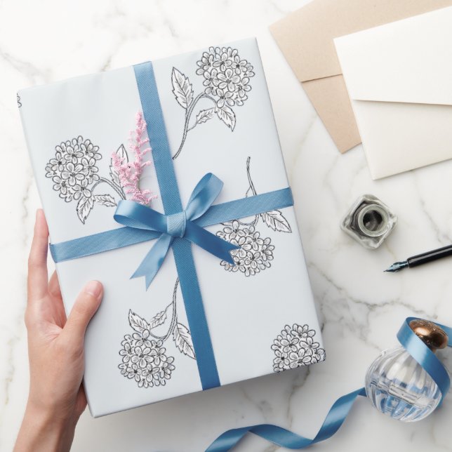 Timeless Botanical Bloom Soft Grey Geschenkpapier (Schenken)