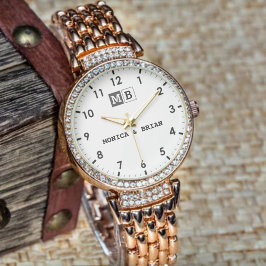 Timeless elegance Antique style monogram Armbanduhr