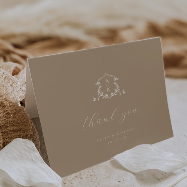 Timeless Vines Monogram Crest Wedding Photo Dankeskarte (Von Creator hochgeladen)