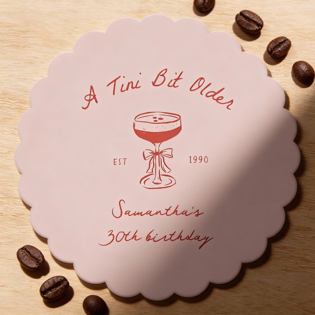 Tini Bit Older Espresso Martini Kritzel Geburtstag Untersetzer (A tini bit older hand-drawn espresso martini paper coaster in pink and red)