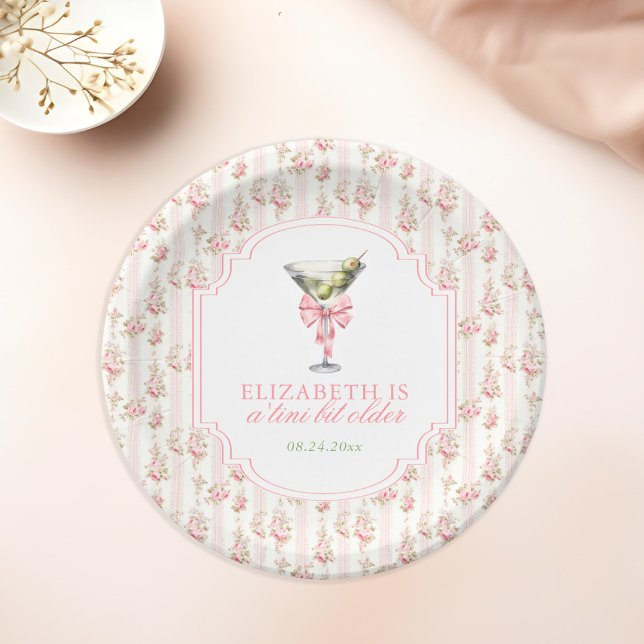 'Tini Bit Older Martini Coquette Geburtstag Pappteller (Von Creator hochgeladen)