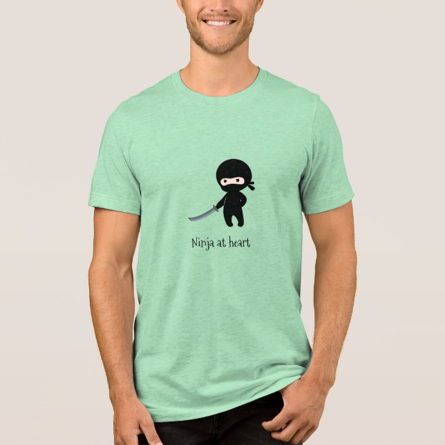 Tiny Angry Ninja im Herzen Tri-Blend Shirt (Vorderseite)