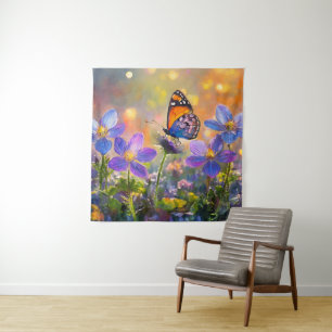 Tiny Butterfly On Wildblumen bei Sunrise Wandteppich