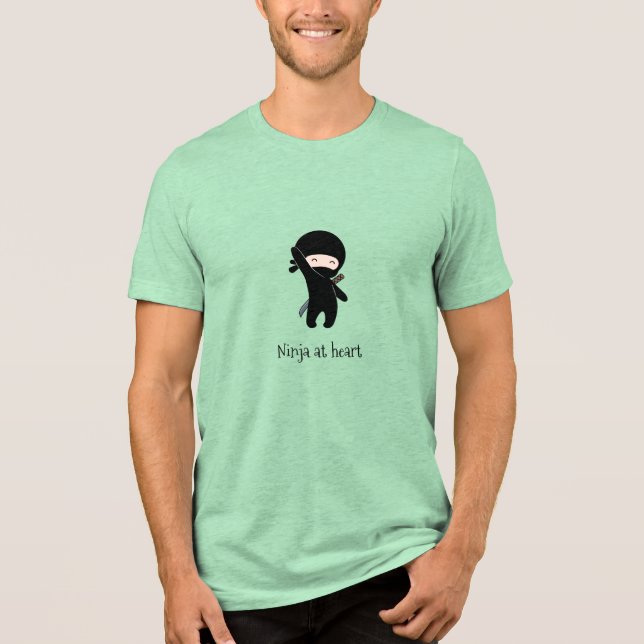 Tiny Happy Ninja im Herzen Tri-Blend Shirt (Vorderseite)