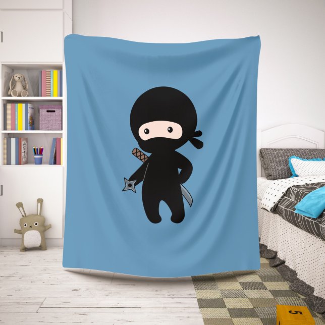 Tiny Ninja Holding Throwing Star auf Blue Sherpadecke (Von Creator hochgeladen)