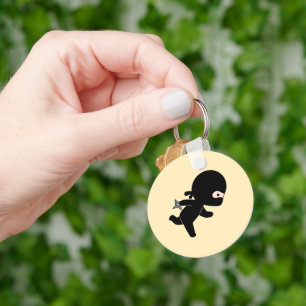 Tiny Ninja läuft auf Gelb Schlüsselanhänger