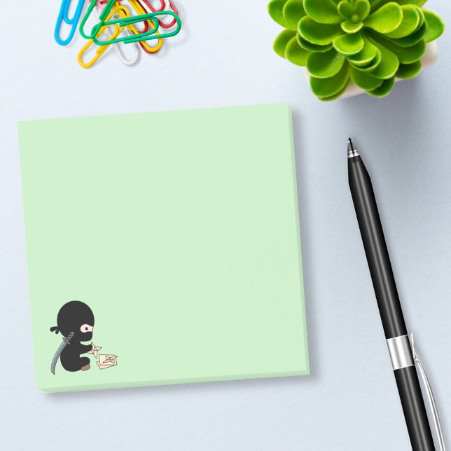 Tiny Ninja Making Origami Paper werfen Star Post-it Klebezettel (Von Creator hochgeladen)