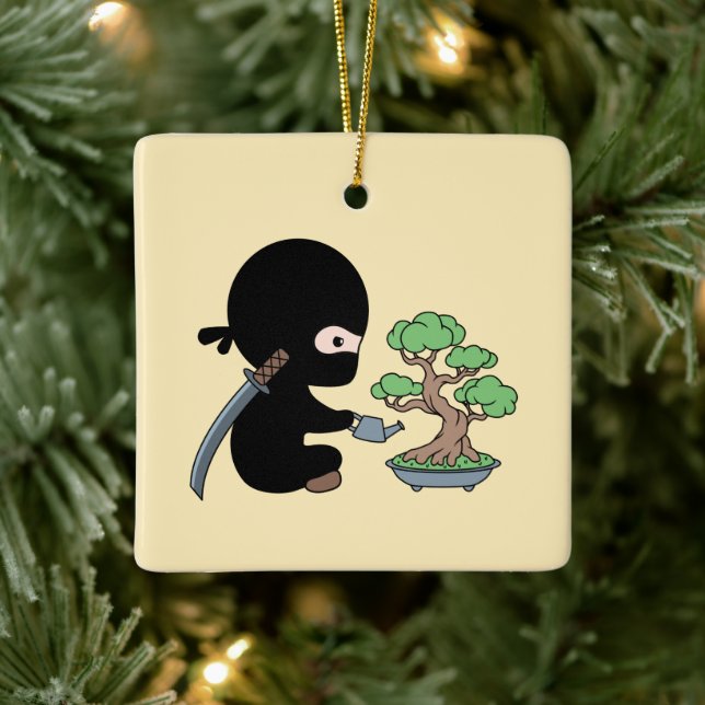 Tiny Ninja Watering Bonsai Tree on Yellow Keramikornament (Baum)