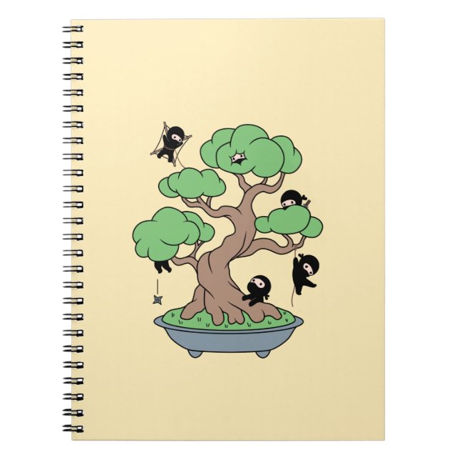 Tiny Ninjas in Bonsai Tree on Yellow Notizblock (Vorderseite)
