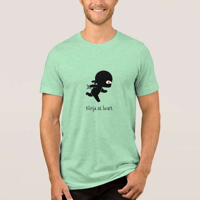 Tiny Running Ninja im Herzen Tri-Blend Shirt (Vorderseite)