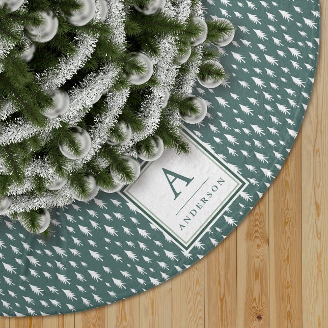 Tiny Trees | Mit Monogramm Grün Polyester Weihnachtsbaumdecke (Von Creator hochgeladen)