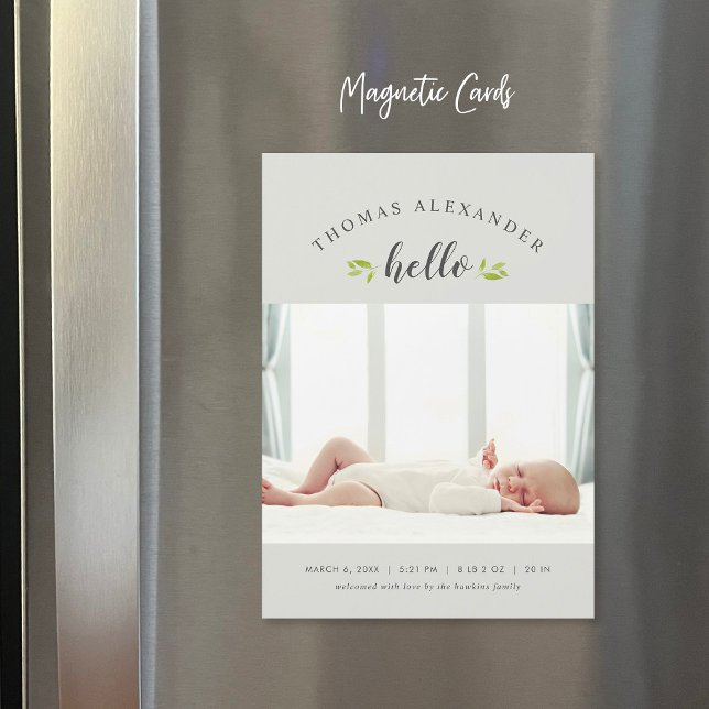 Tiny Twigs Magnetic Foto Geburtsankündigung Magnetkarte (Von Creator hochgeladen)