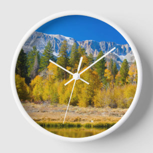 Tioga Pass im Yosemite-Nationalpark Uhr