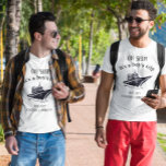 Tipp-Kreuzfahrtschiff des Bachelor Party Boys T-Shirt<br><div class="desc">Dieses Design wurde mit digitaler Kunst erstellt. Sie können den Stil dieses Shirts ändern, indem Sie Mehr > unter der Option Stil auswählen. Es kann personalisiert werden, indem Sie auf die Schaltfläche Anpassen klicken und die Farbe ändern, einen Namen, Initialen oder Ihre Lieblingswörter hinzufügen. Kontaktieren Sie mich unter colorflowcreations@gmail.com ,...</div>