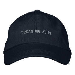 Tippe deinen eigenen Traum groß mit 19 Text Modern Bestickte Baseballkappe