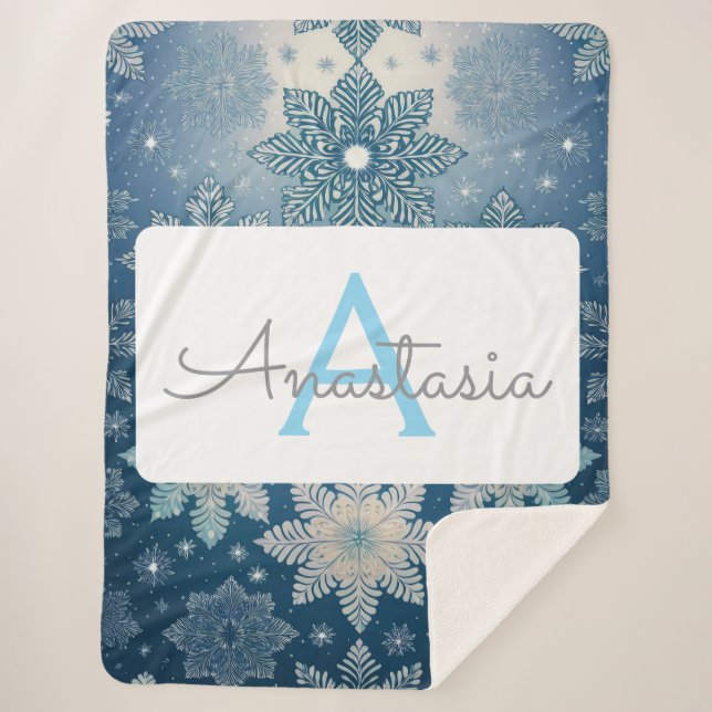 Tirrinia Snowflake Muster mit Monogramm und Name Sherpadecke (Vorderseite)