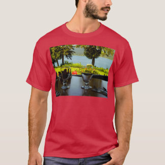 Tisch für zwei Personen im Lake Quinault Lodge T-Shirt