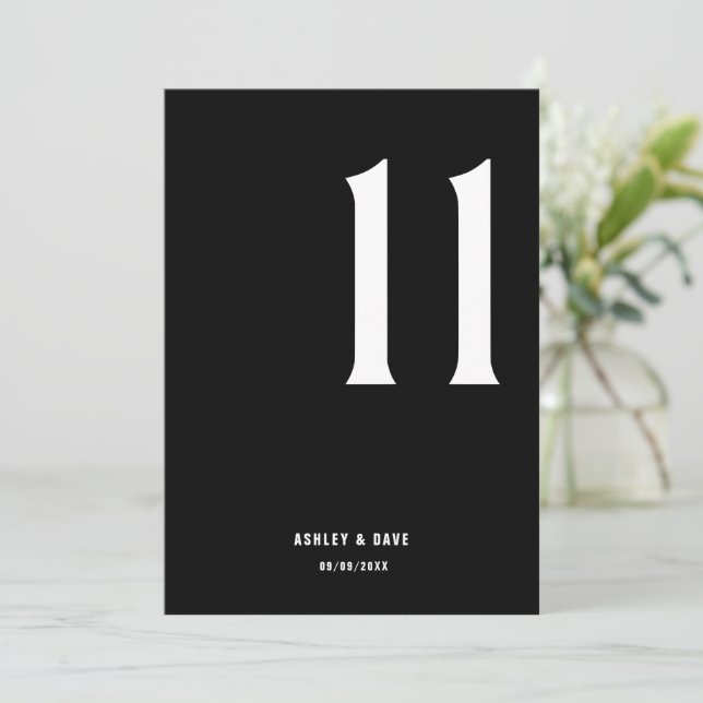 Tisch Nummer 11 Fette Schwarze Hochzeitstischnumme Einladung (Stehend Vorderseite)
