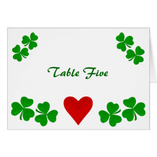 Tischkarte mit irischer Shamrock-Umrandung