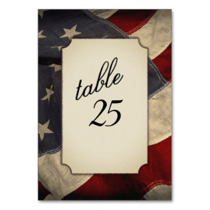Tischnummer mit bedruckter US-Flagge im Distressed