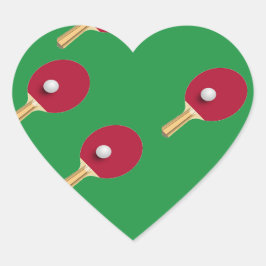 Tischtennisschläger und Ball auf Grün Herz-Aufkleber