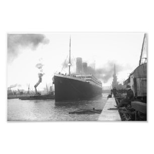 Titanic an den Docks von Southampton Fotodruck