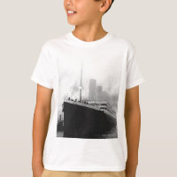 Titanisch im Dock in Southampton
