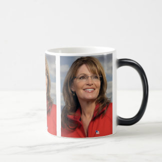 Titelmädchen-gehender Gauner Sarahs Palin Verwandlungstasse